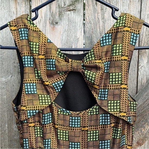 Like new Anthropologie / Girls From Savoy Silk Dress Size 0 - Picture 5 of 10